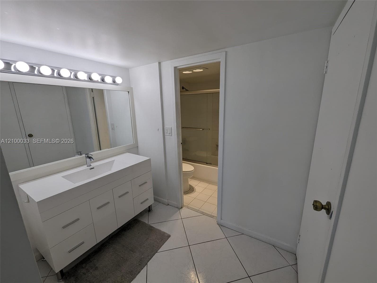 100 Bayview Dr 730 photo 18