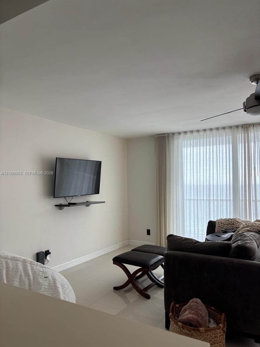 5401 Collins Ave 1232 photo 6