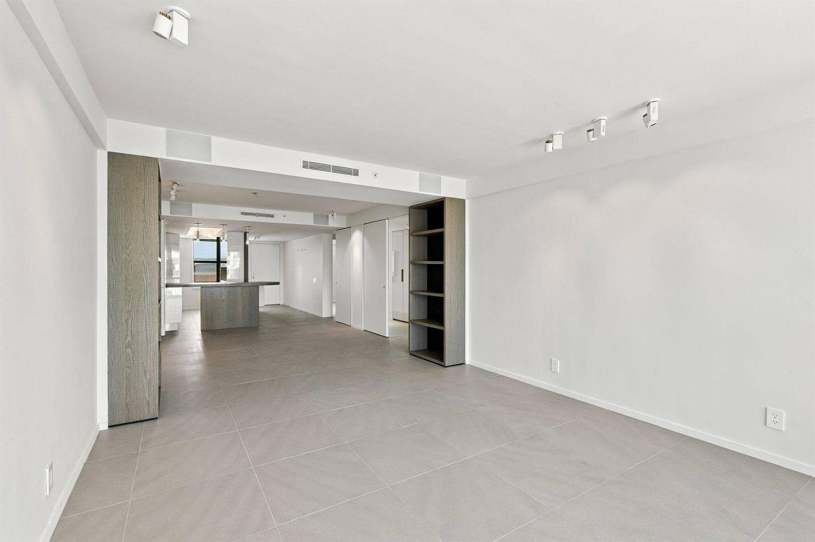 3901 S FLAGLER Drive 605 photo 6