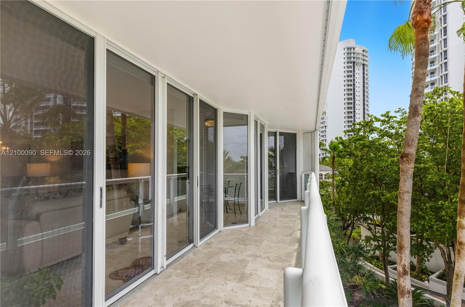 21205 Yacht Club Dr 504 photo 16
