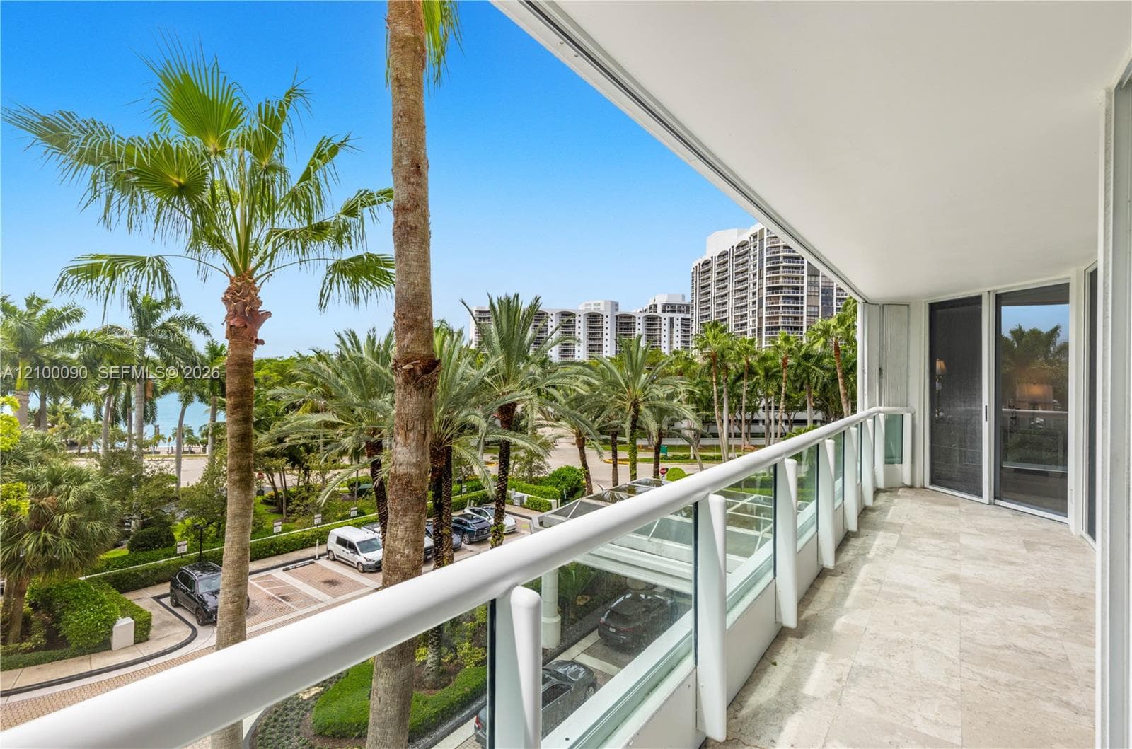 21205 Yacht Club Dr 504 photo 15