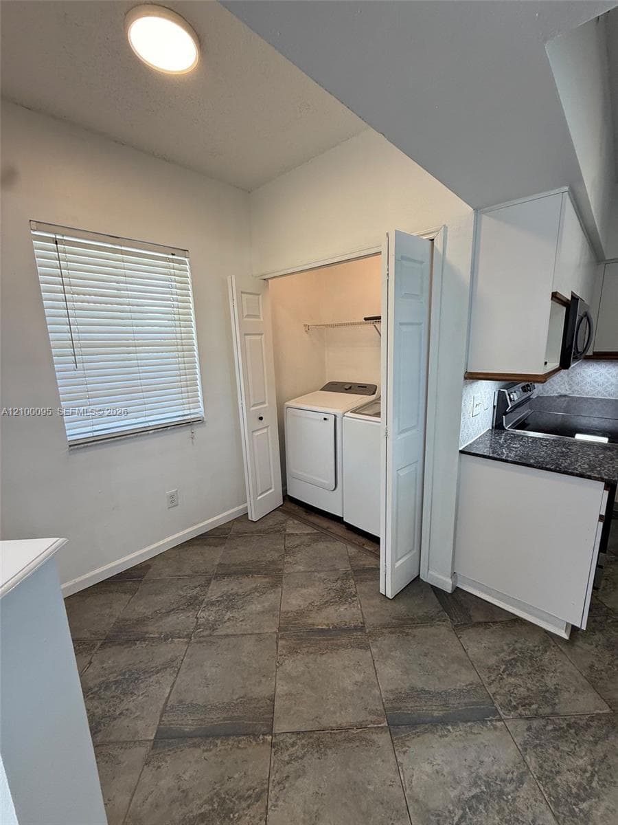 3245 NE 184th St 13406 photo 13