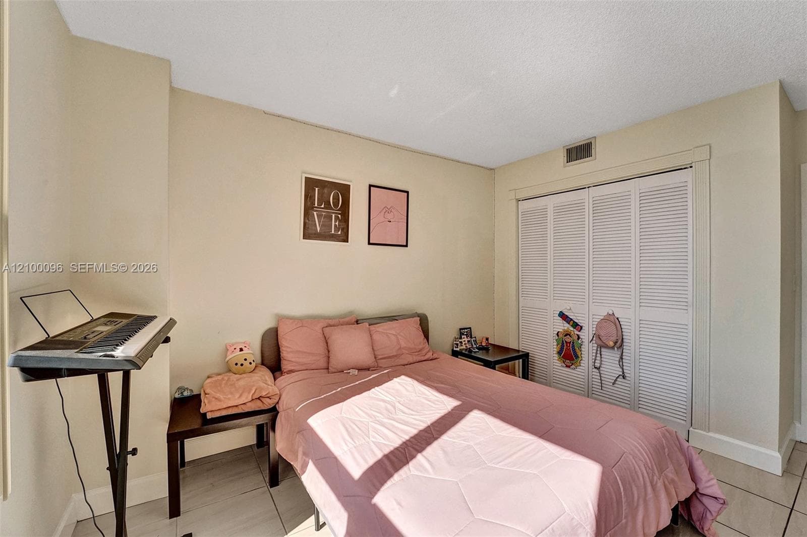 2500 Parkview Dr 1716 photo 13