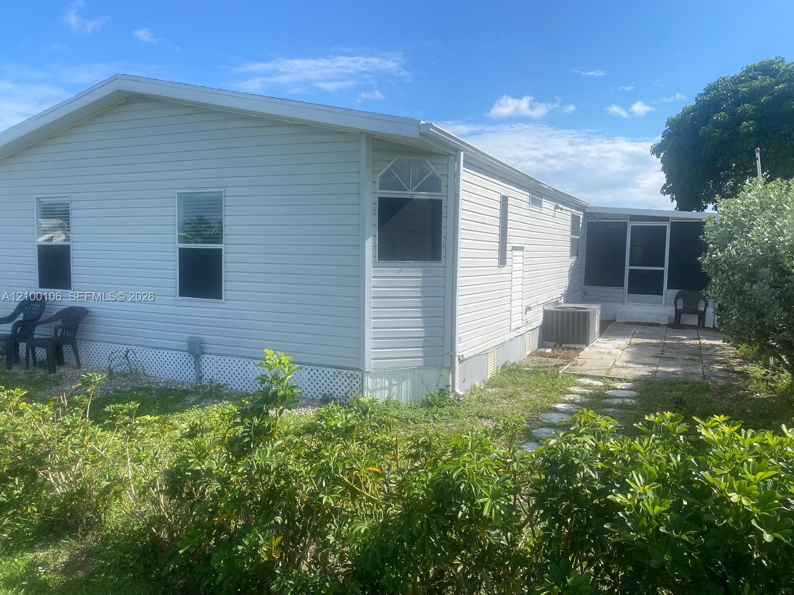 815 SUN GLOW AVE 815 photo 19