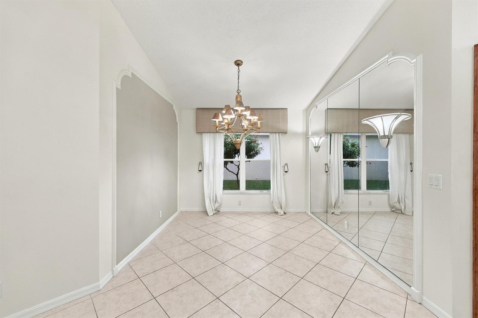 9576 Taormina Street photo 14