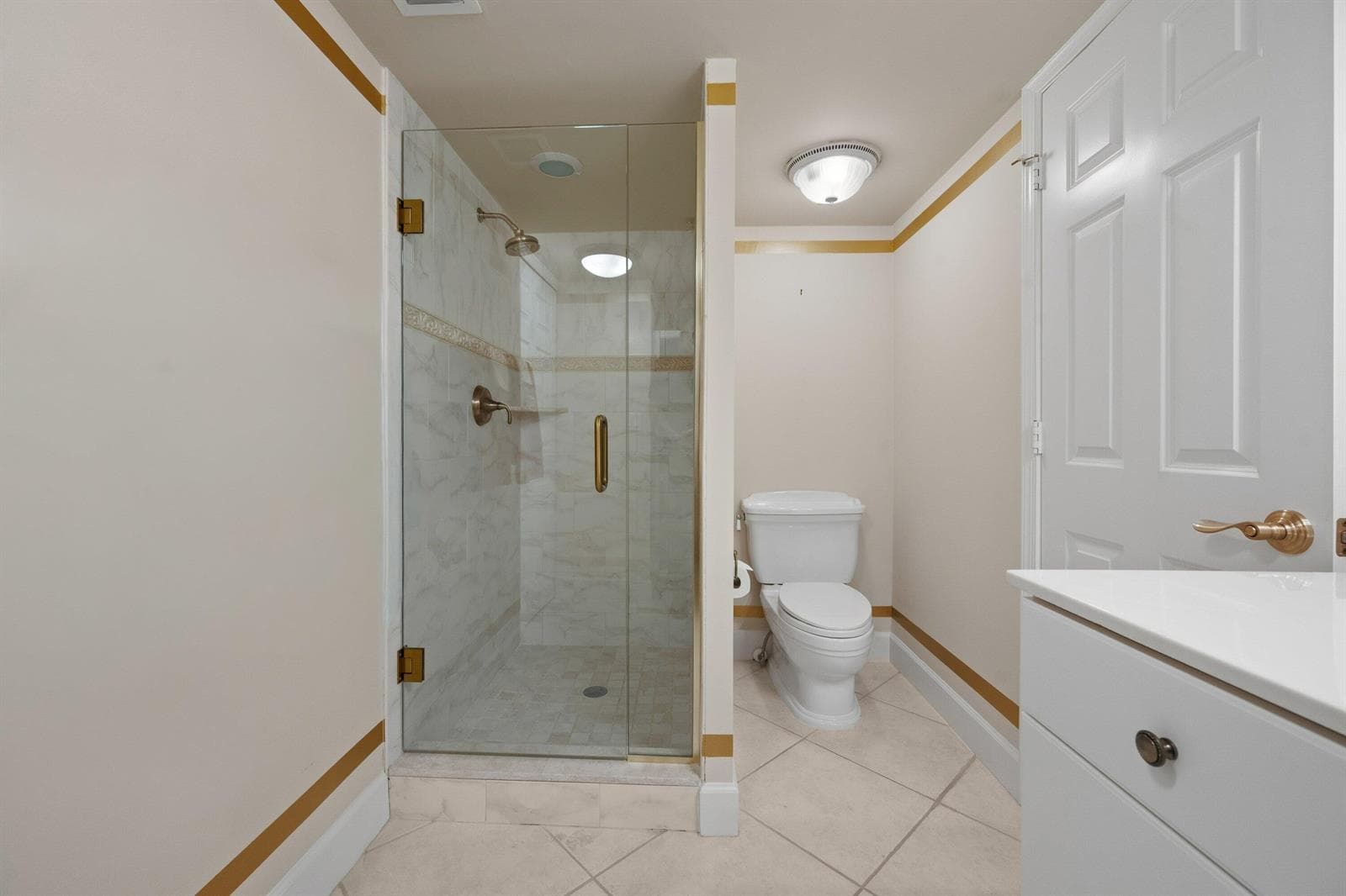 16910 BAY Street E501 photo 23