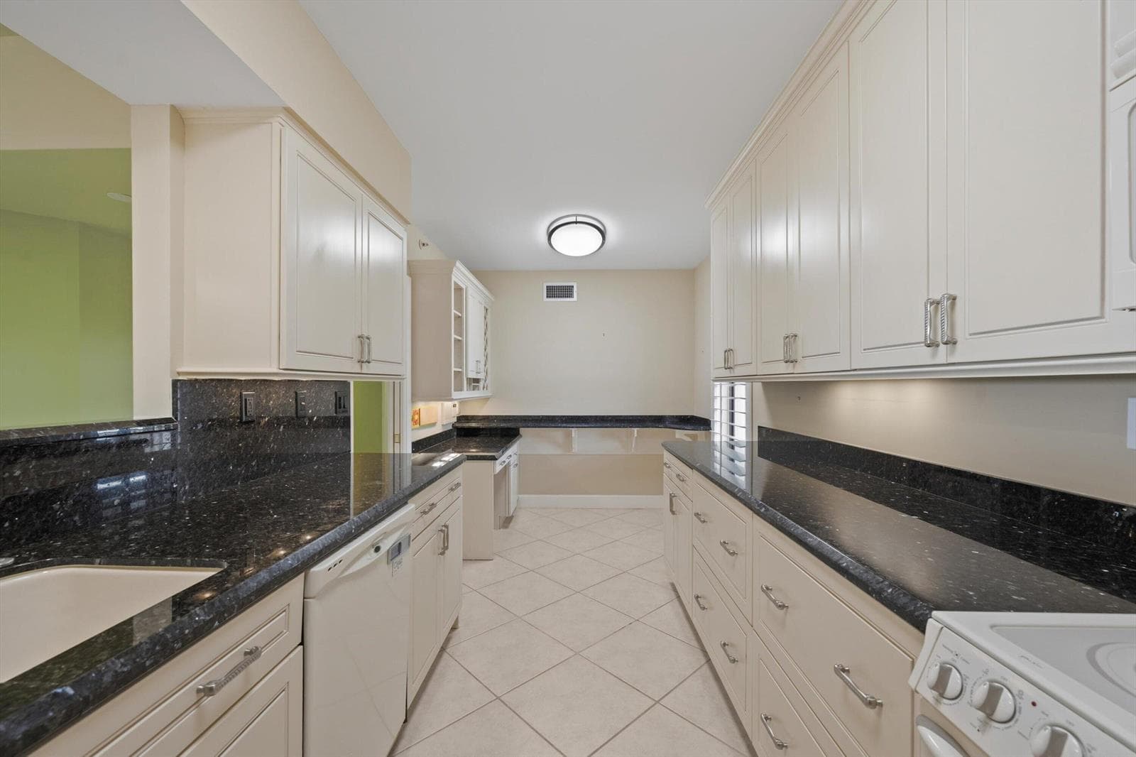 16910 BAY Street E501 photo 12