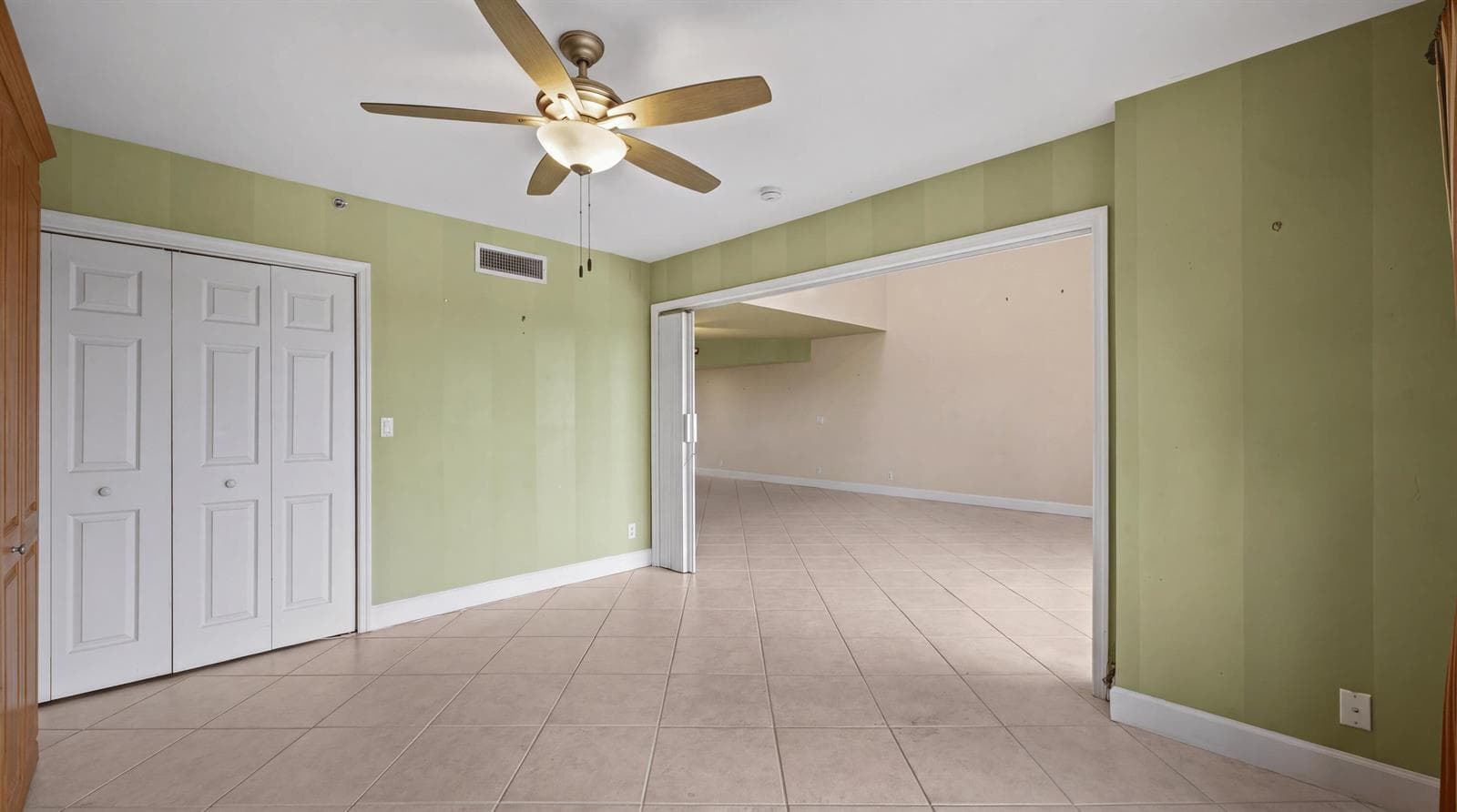16910 BAY Street E501 photo 14