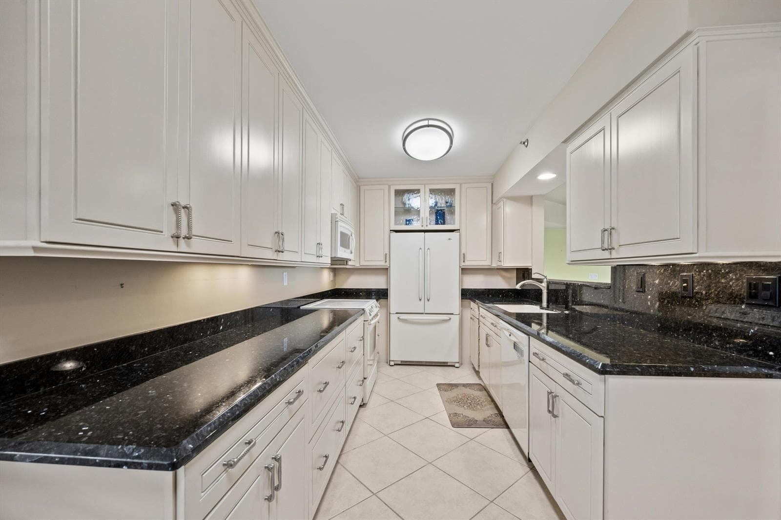 16910 BAY Street E501 photo 11