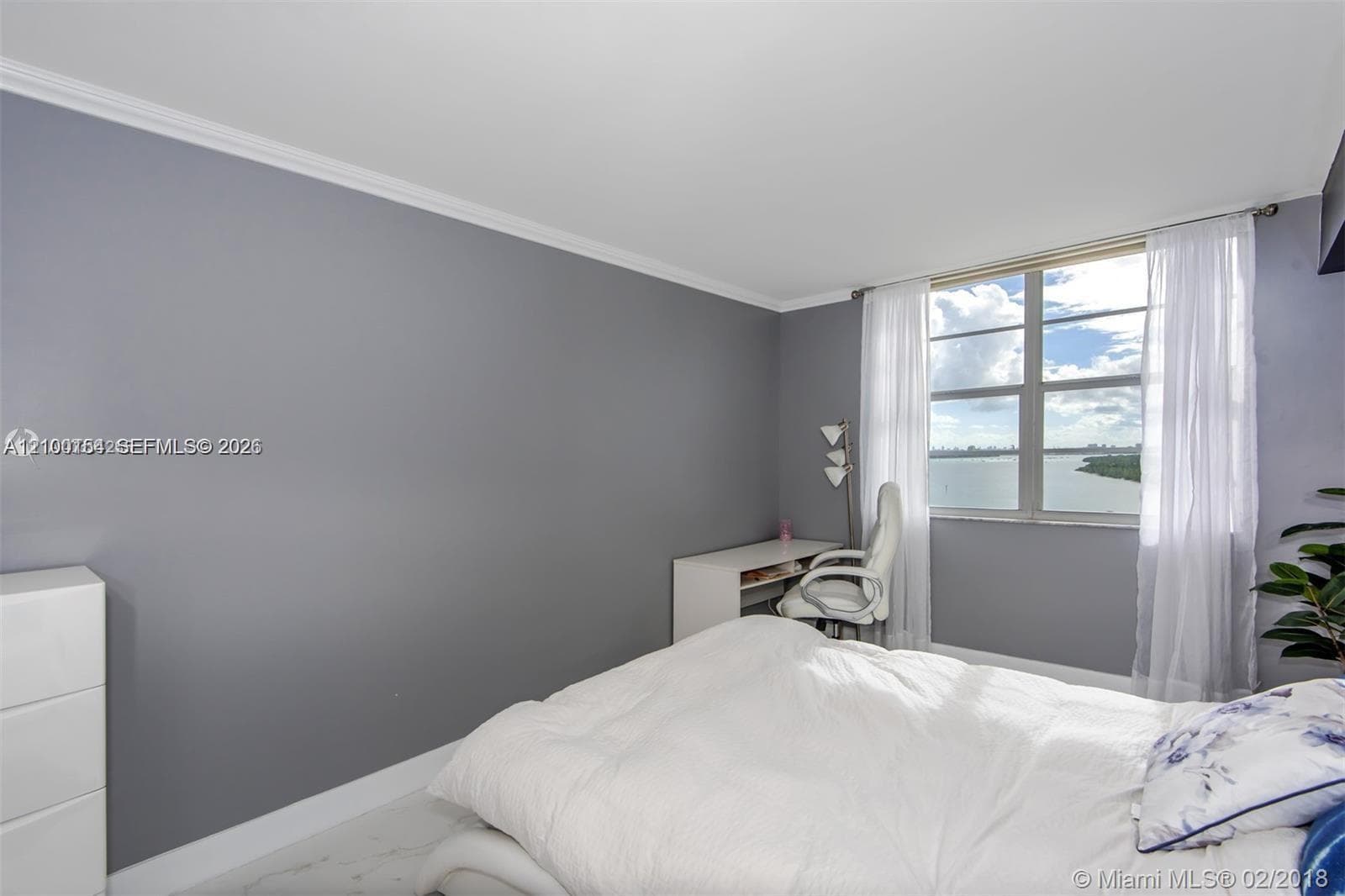300 Bayview Dr 1102 photo 22