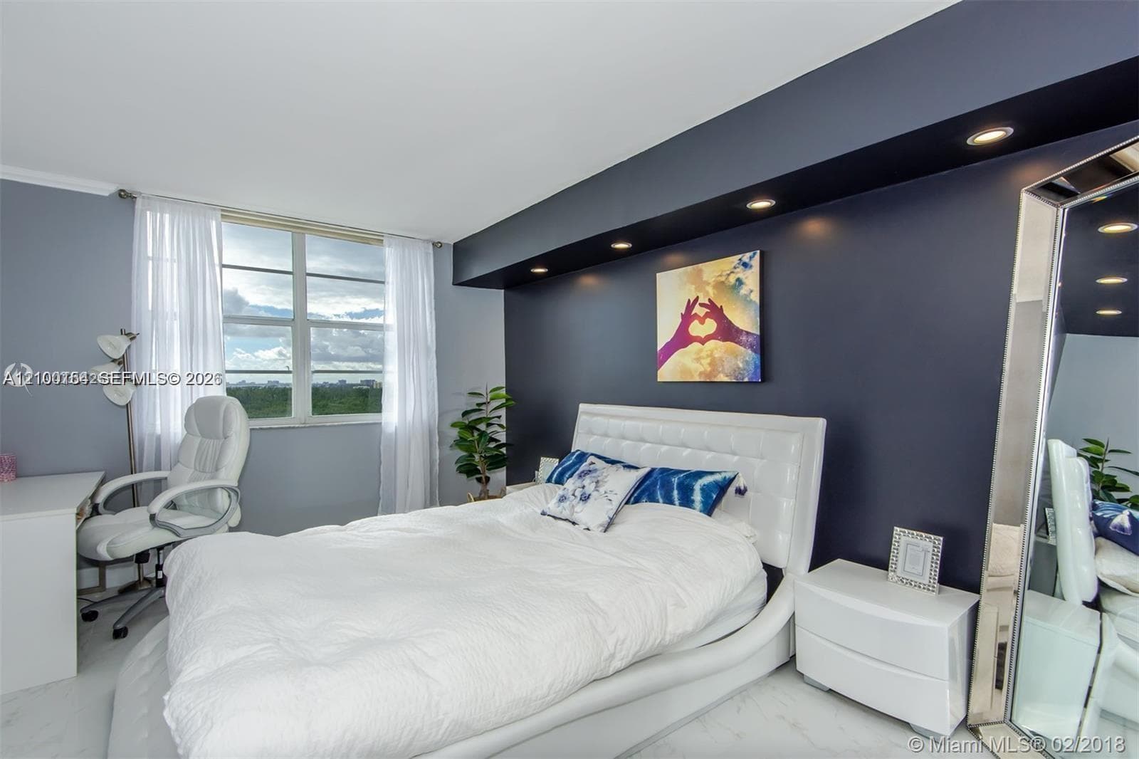 300 Bayview Dr 1102 photo 20