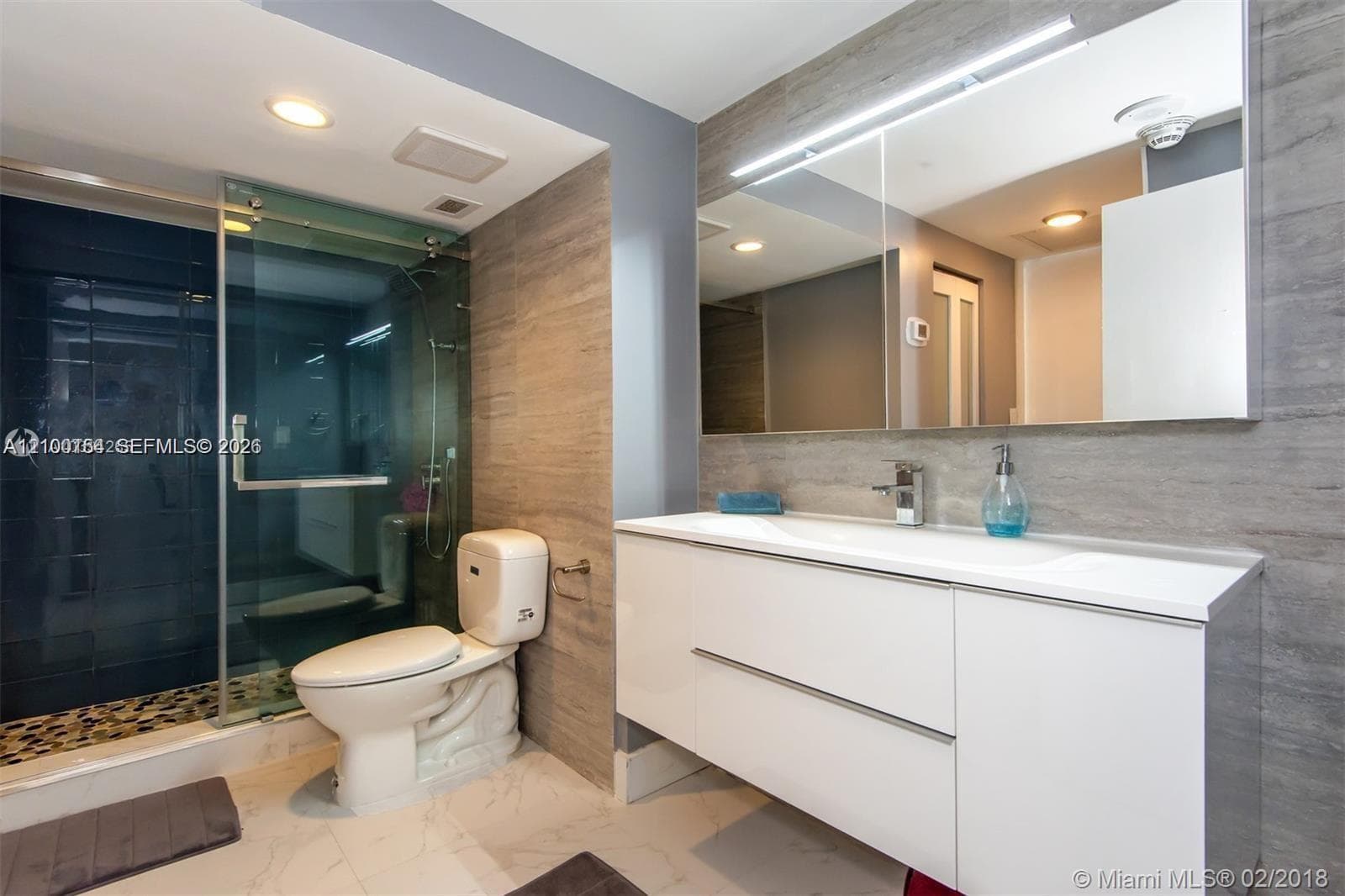 300 Bayview Dr 1102 photo 18
