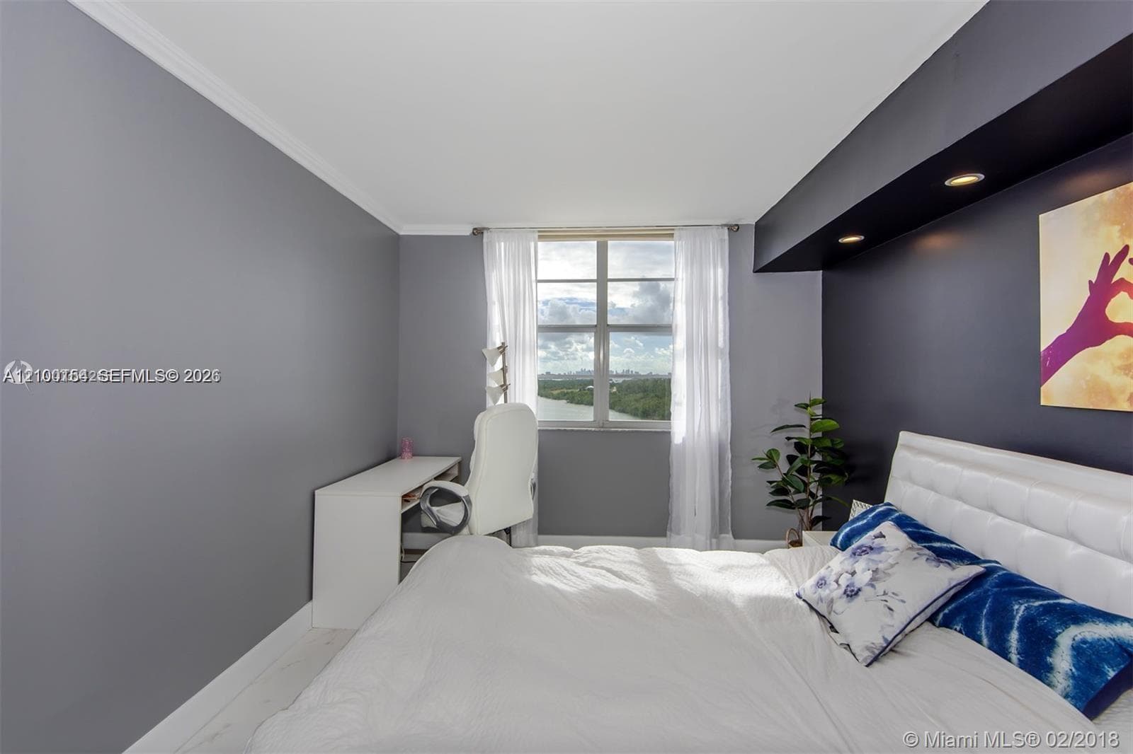 300 Bayview Dr 1102 photo 25