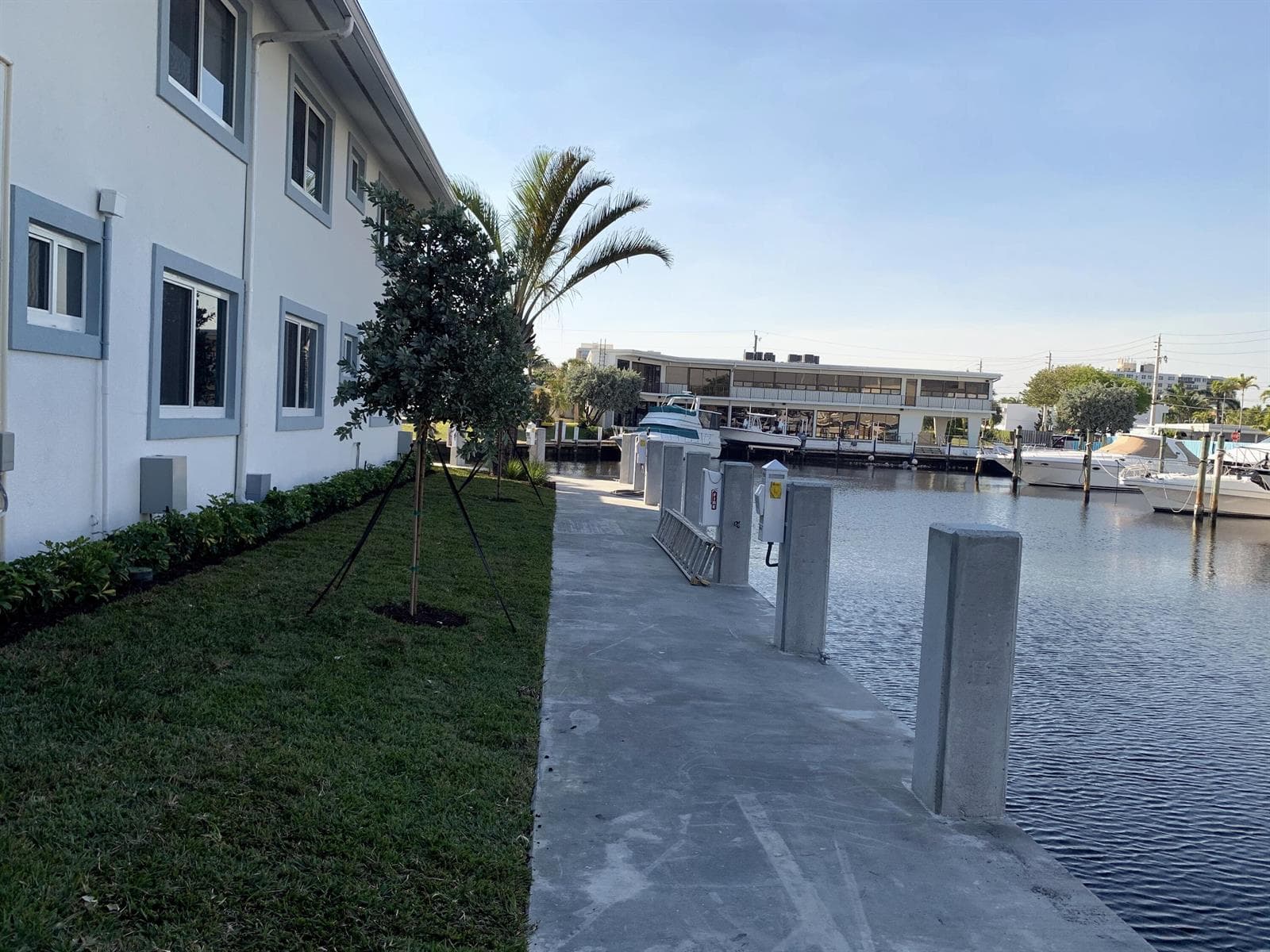 231 Marine Court 2 photo 6