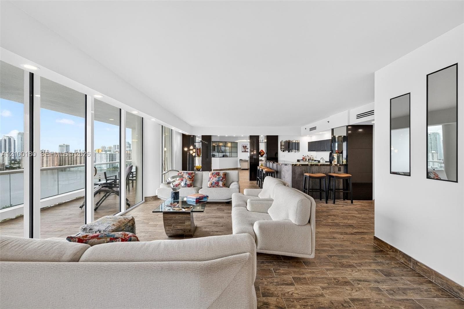 7000 Island Blvd 2409-2410 photo 17