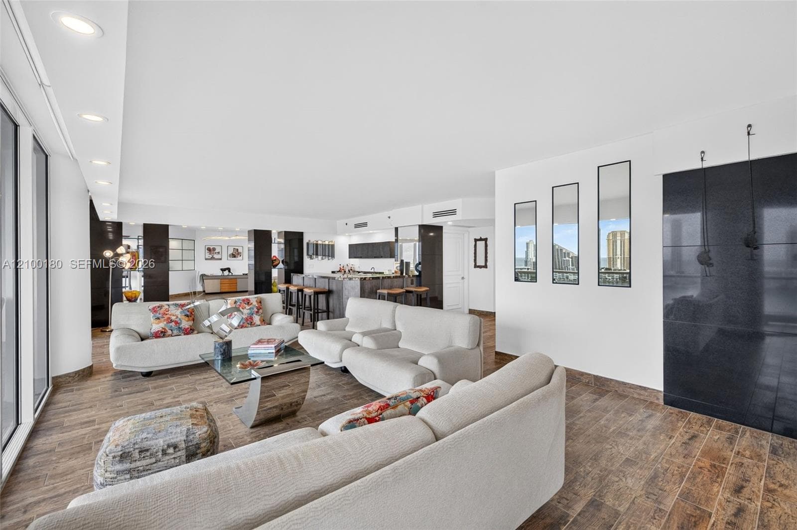7000 Island Blvd 2409-2410 photo 16