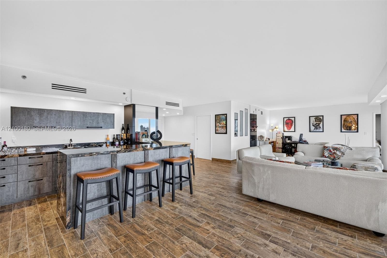7000 Island Blvd 2409-2410 photo 20