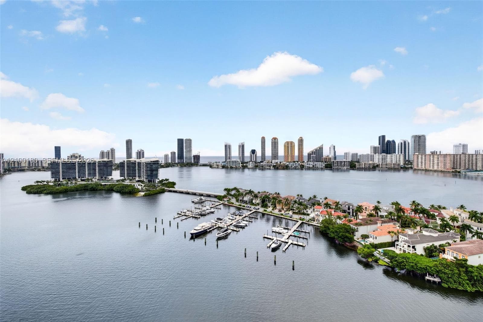 7000 Island Blvd 2409-2410 photo 11