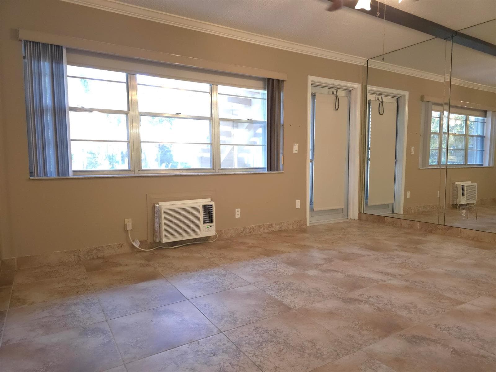 57 CAMDEN C photo 1