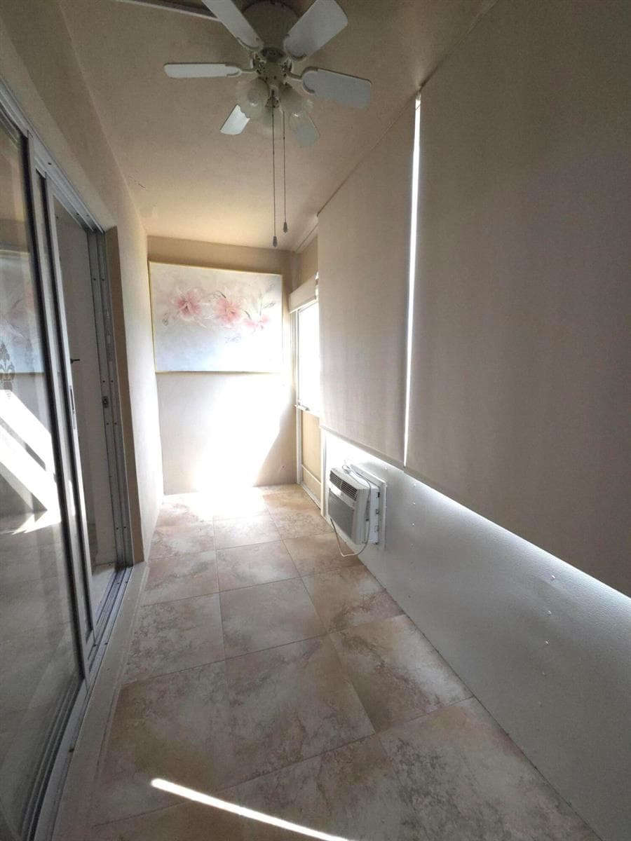 57 CAMDEN C photo 20