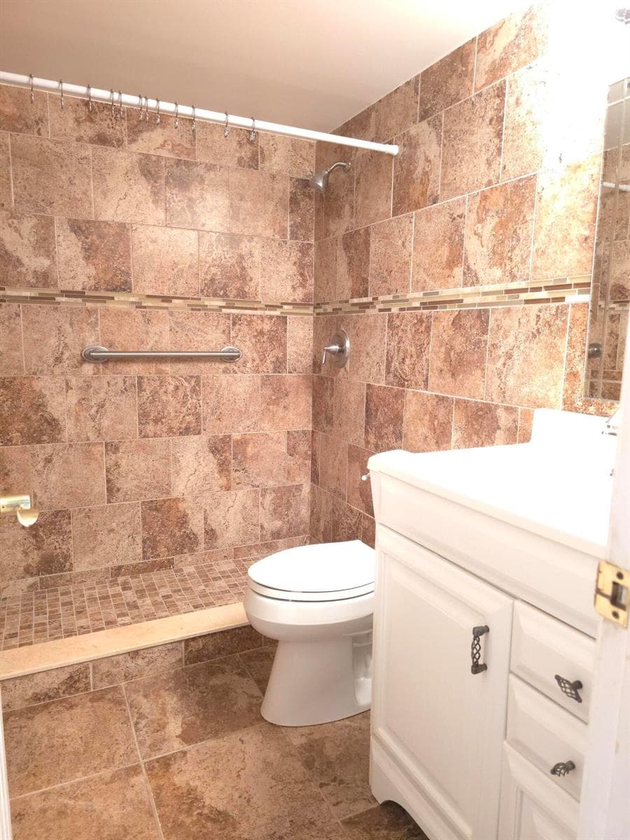 57 CAMDEN C photo 10