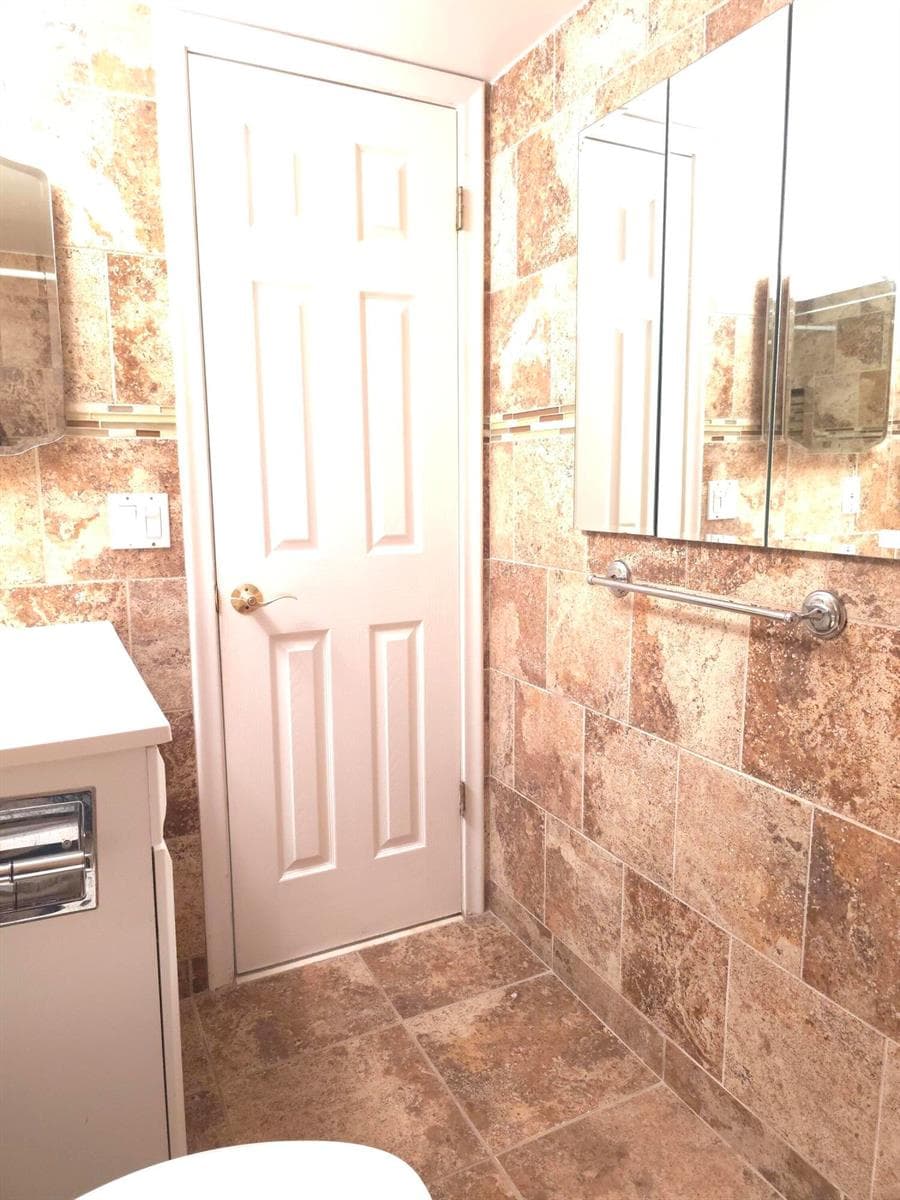 57 CAMDEN C photo 14