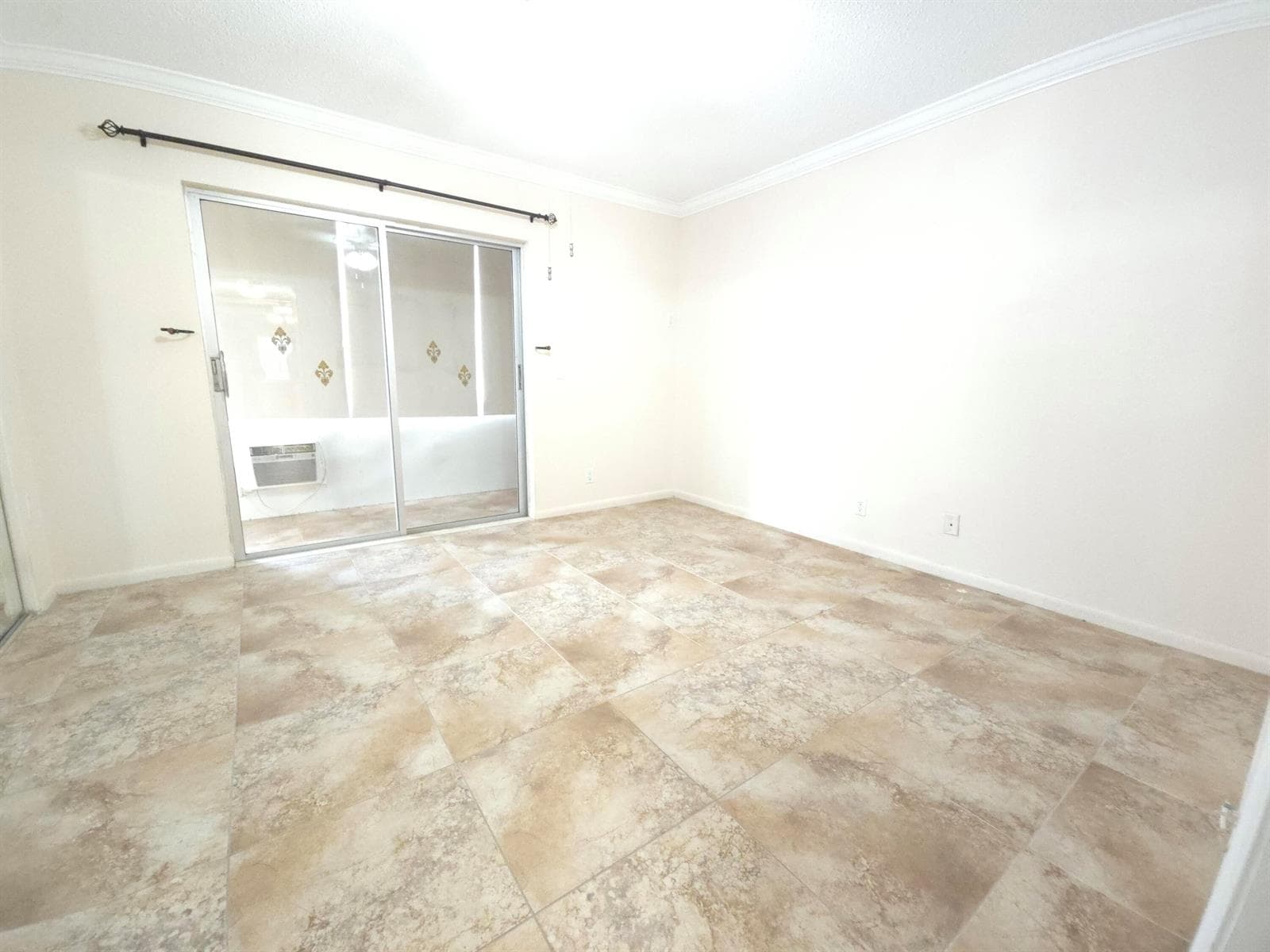 57 CAMDEN C photo 15