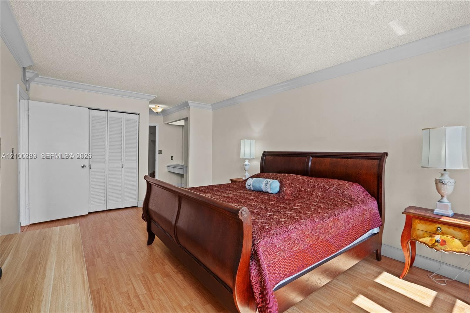 2500 PARKVIEW DR 517 photo 13