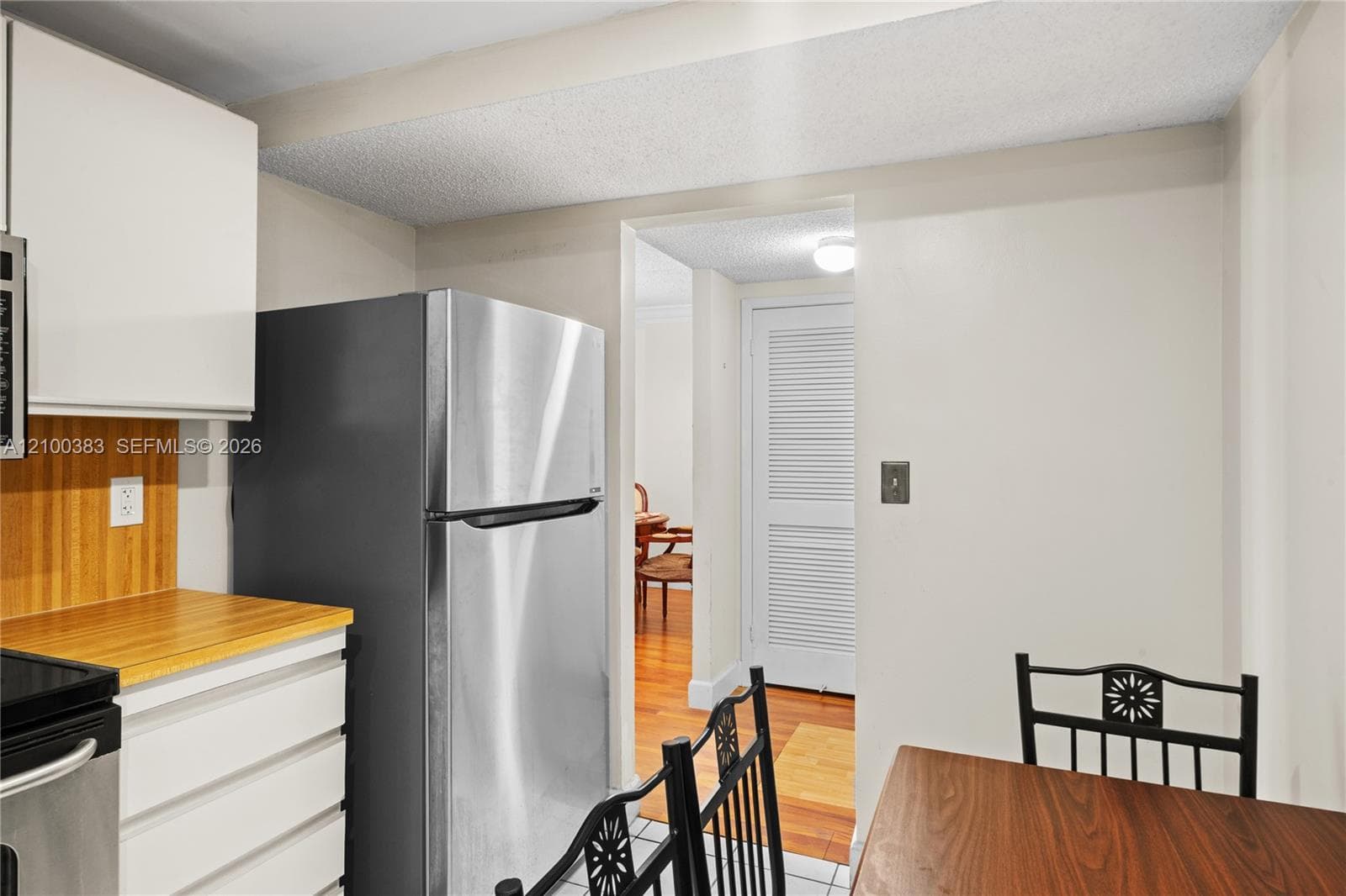 2500 PARKVIEW DR 517 photo 24