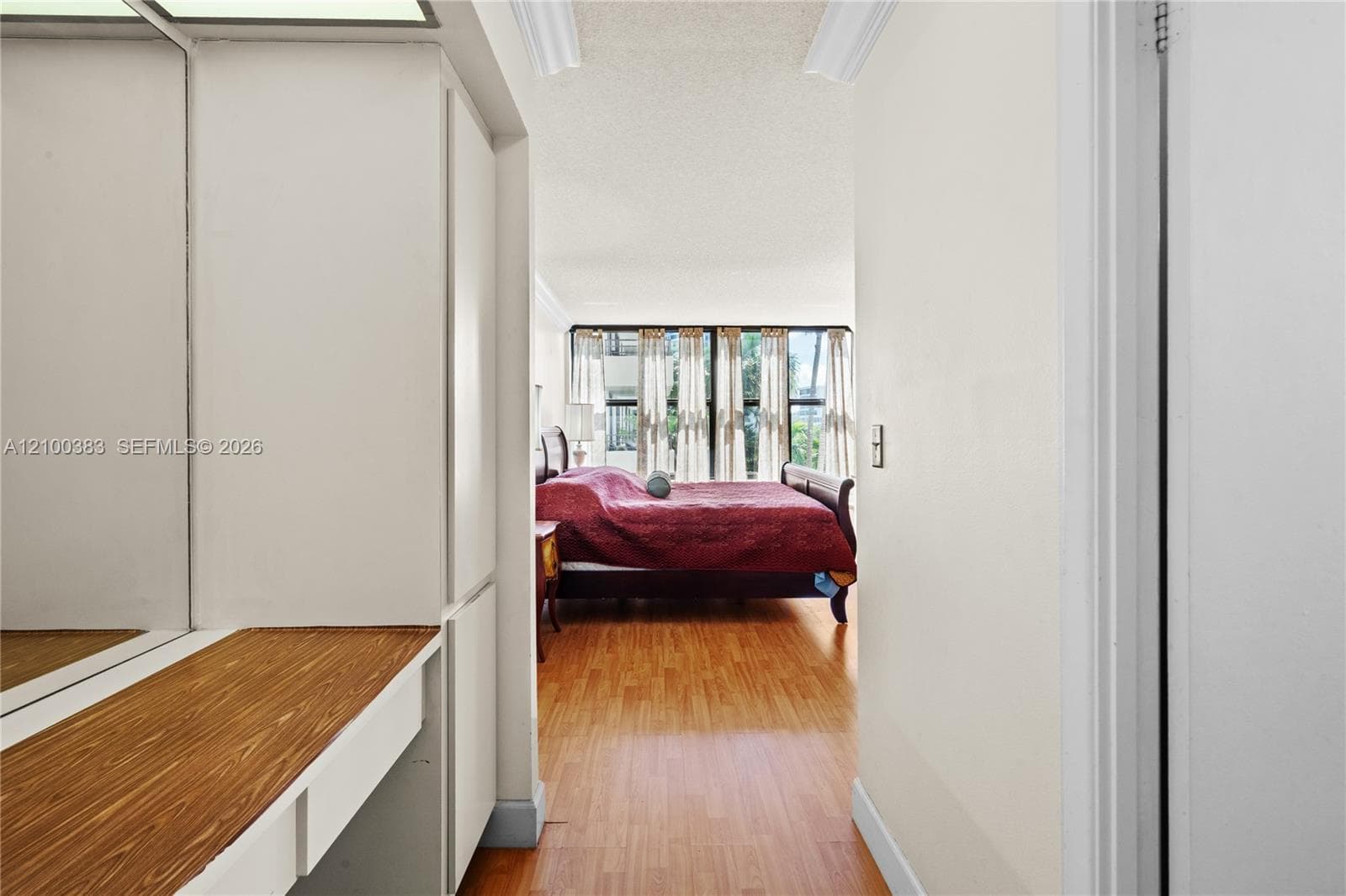 2500 PARKVIEW DR 517 photo 19