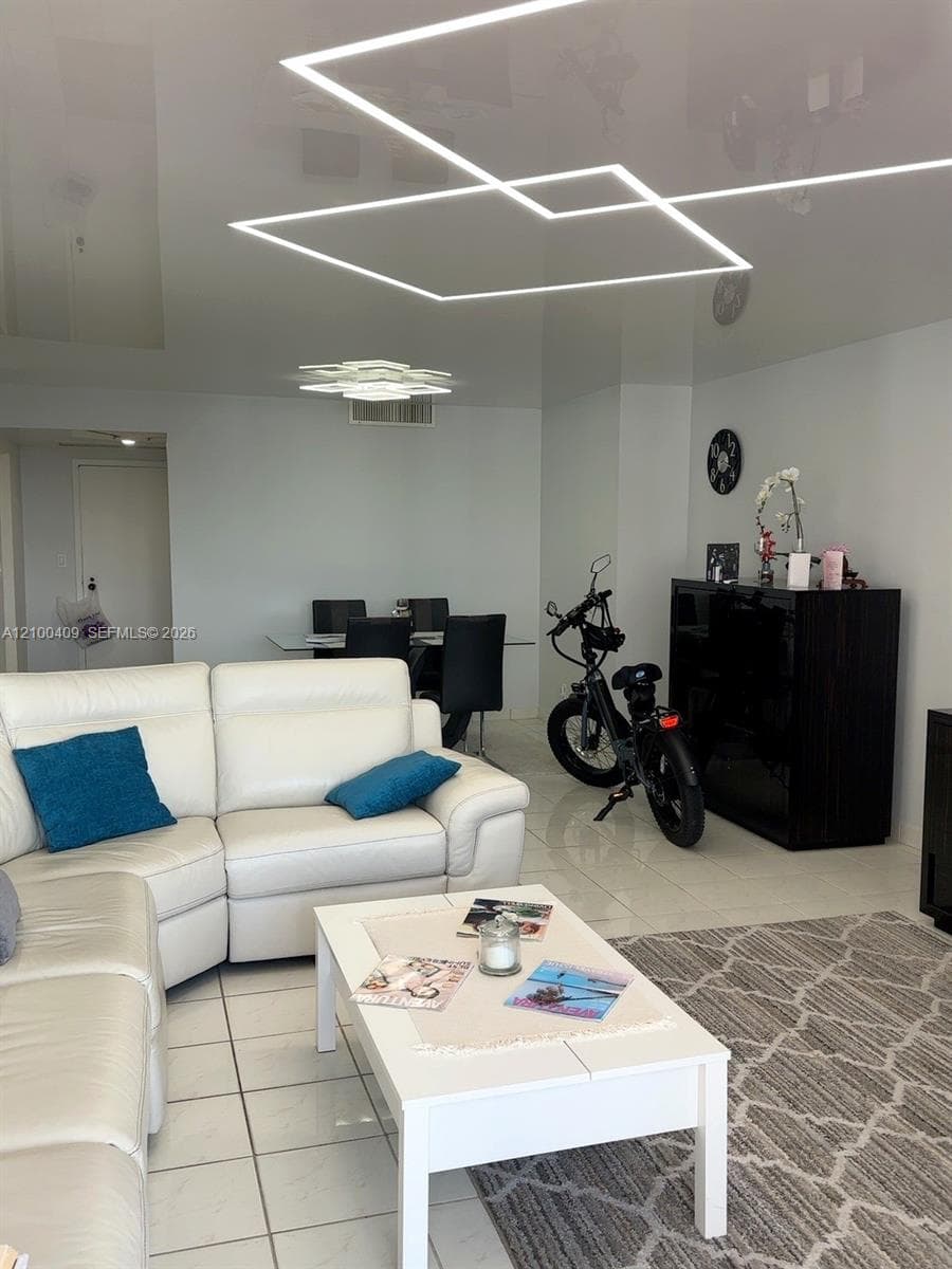 2500 Parkview Dr 2018 photo 7