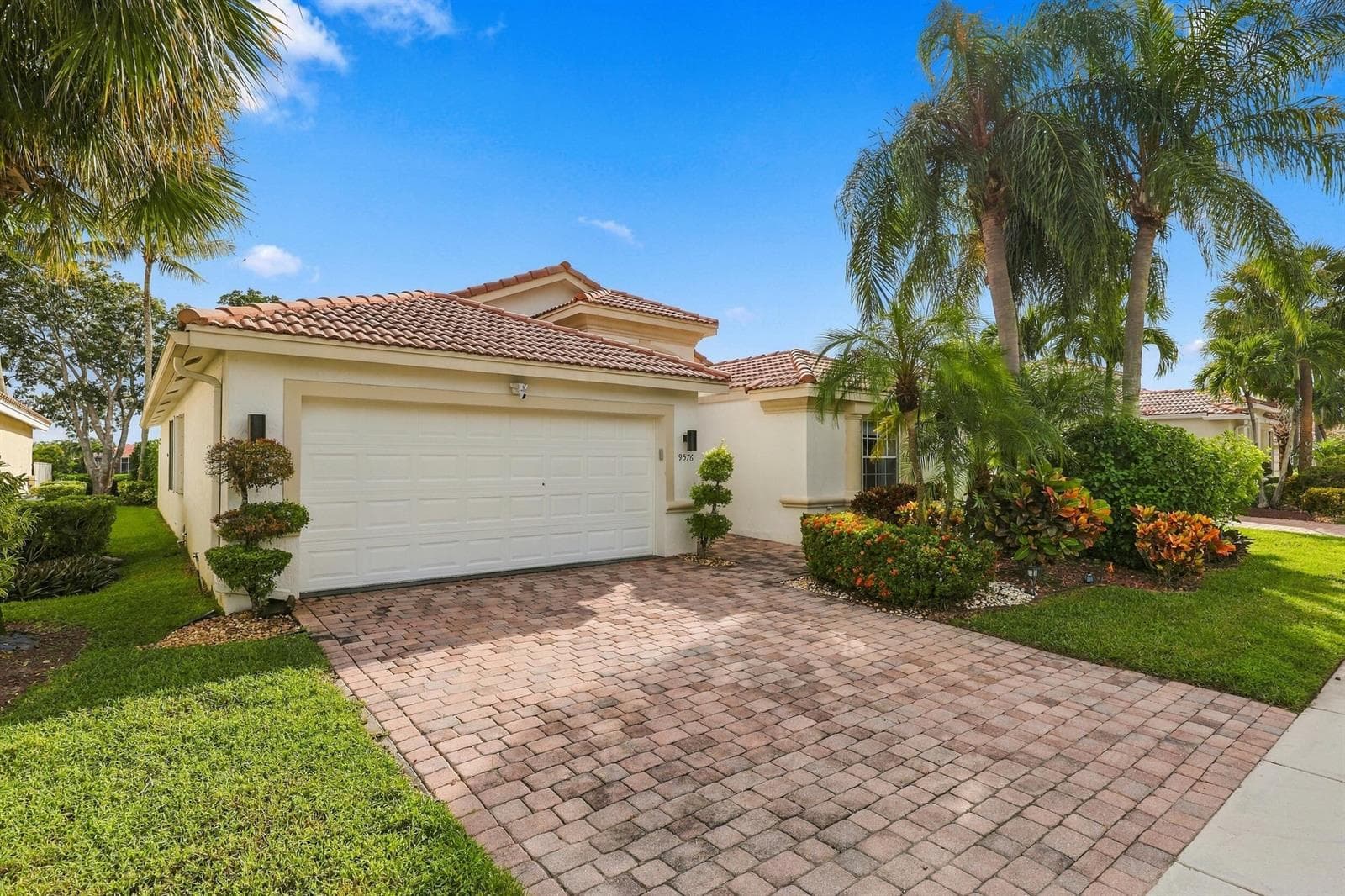 9576 Taormina Street photo 3