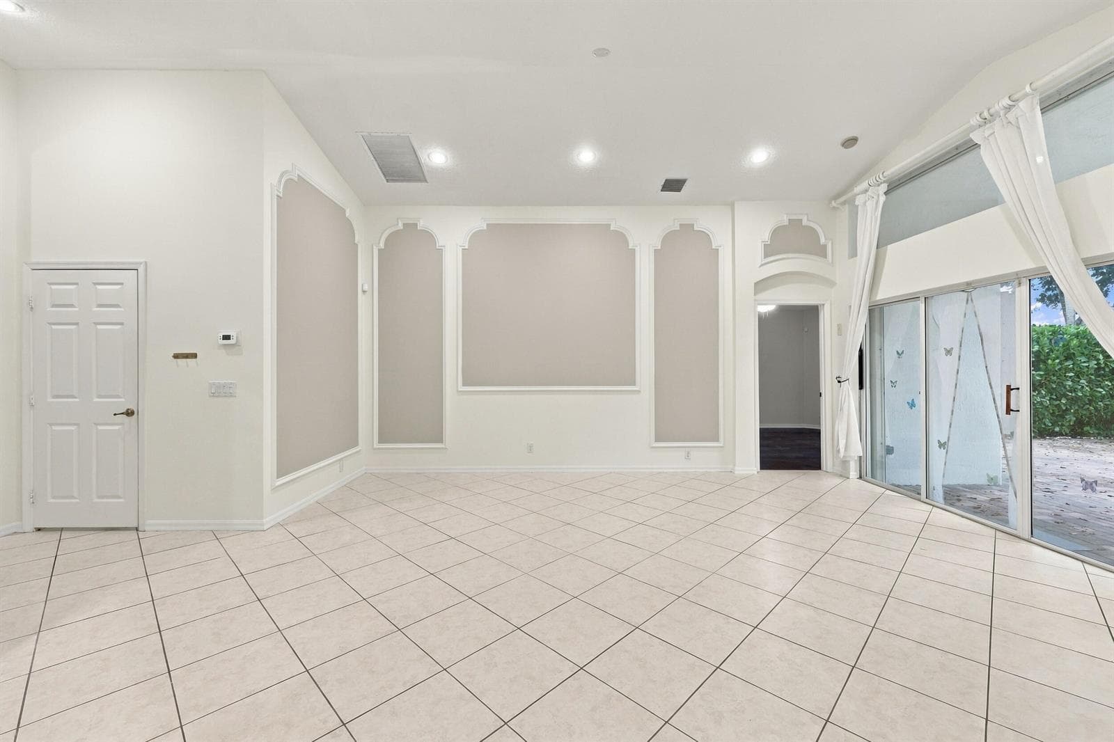9576 Taormina Street photo 8