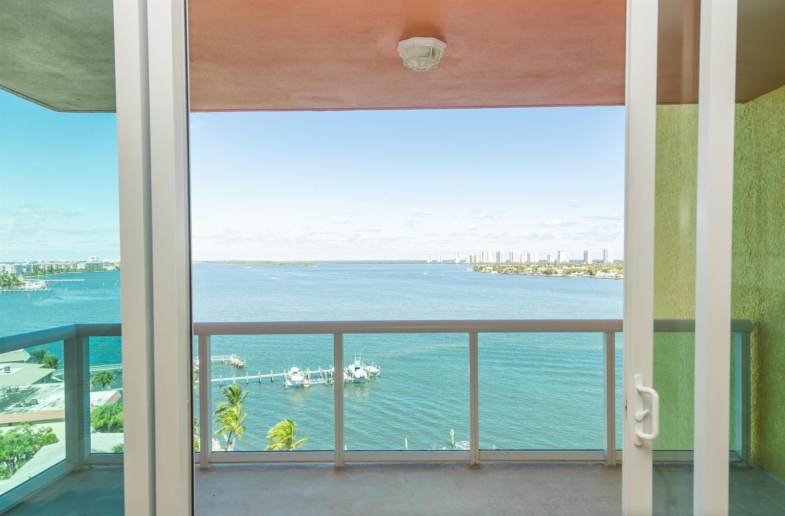 2650 Lake Shore Drive 805 photo 7