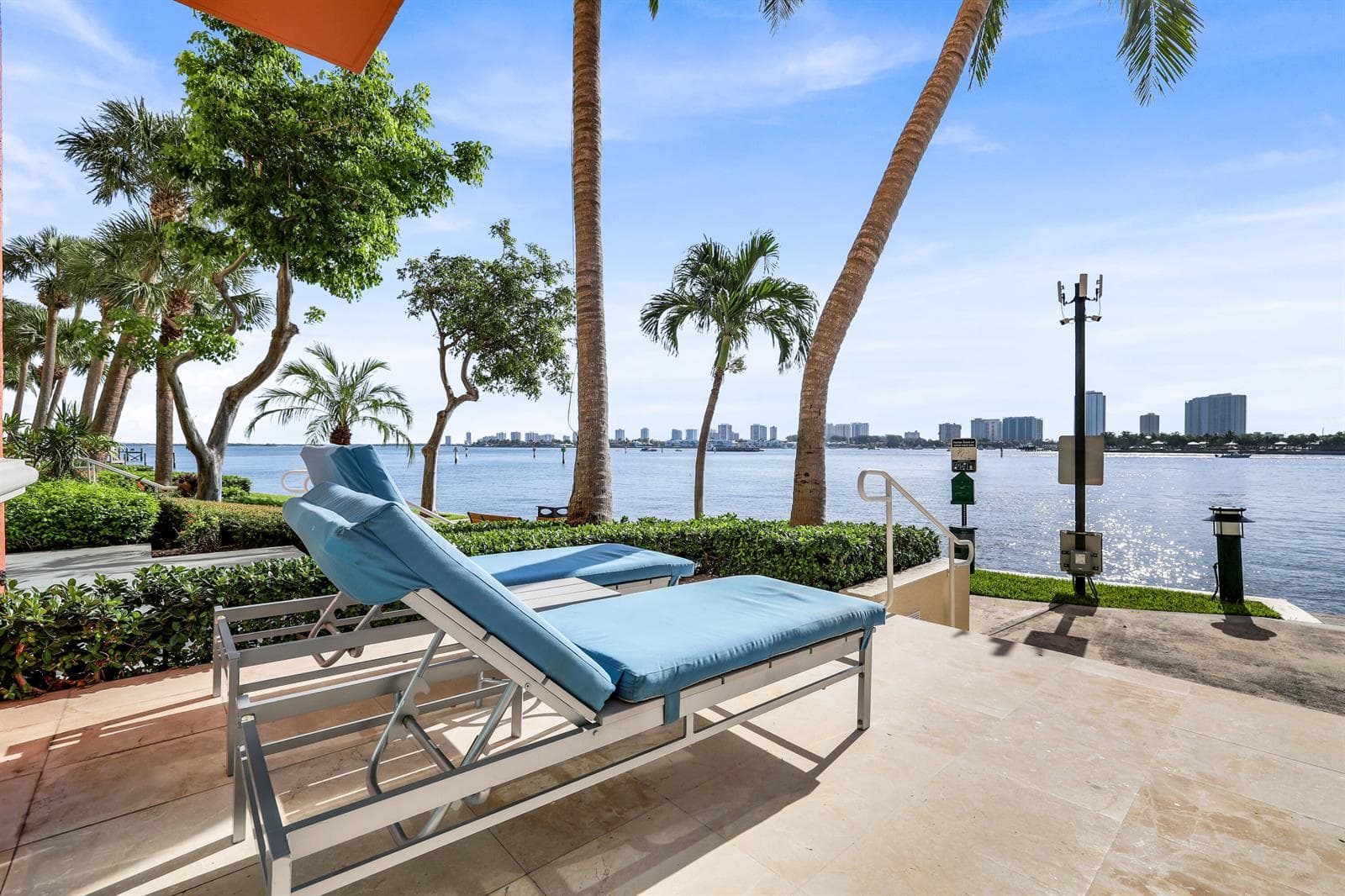 2650 Lake Shore Drive 805 photo 18