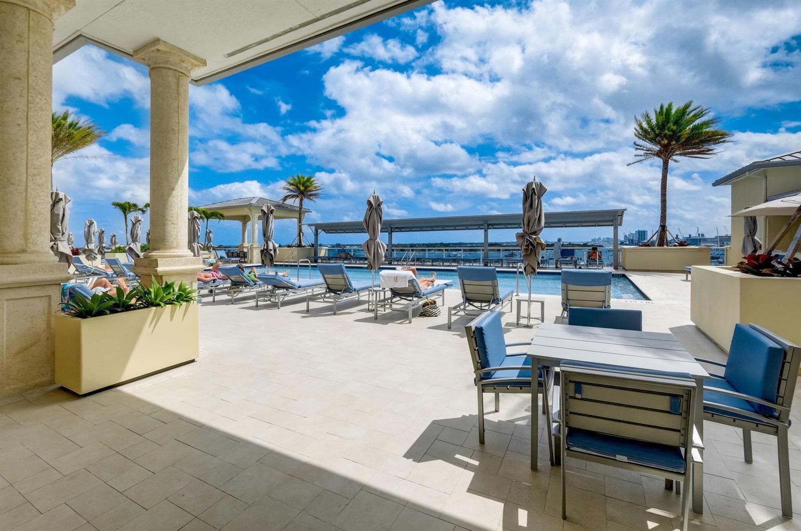 2650 Lake Shore Drive 805 photo 11