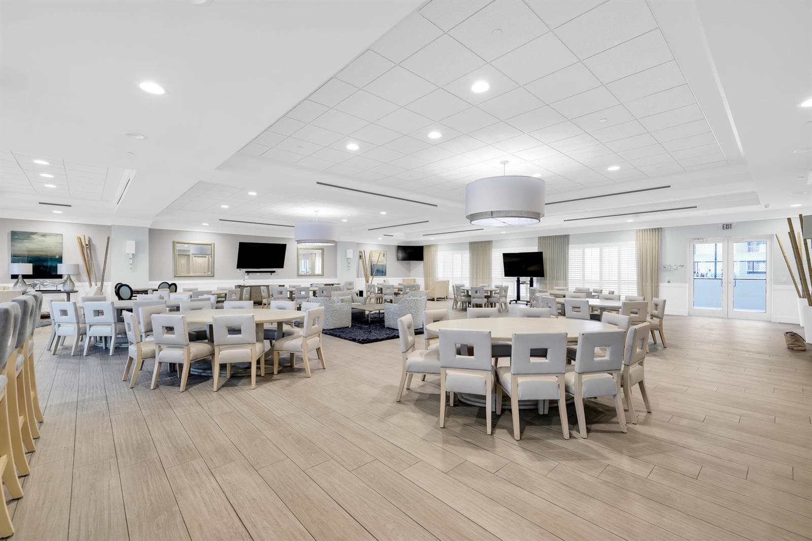 2650 LAKE SHORE Drive 805 photo 21