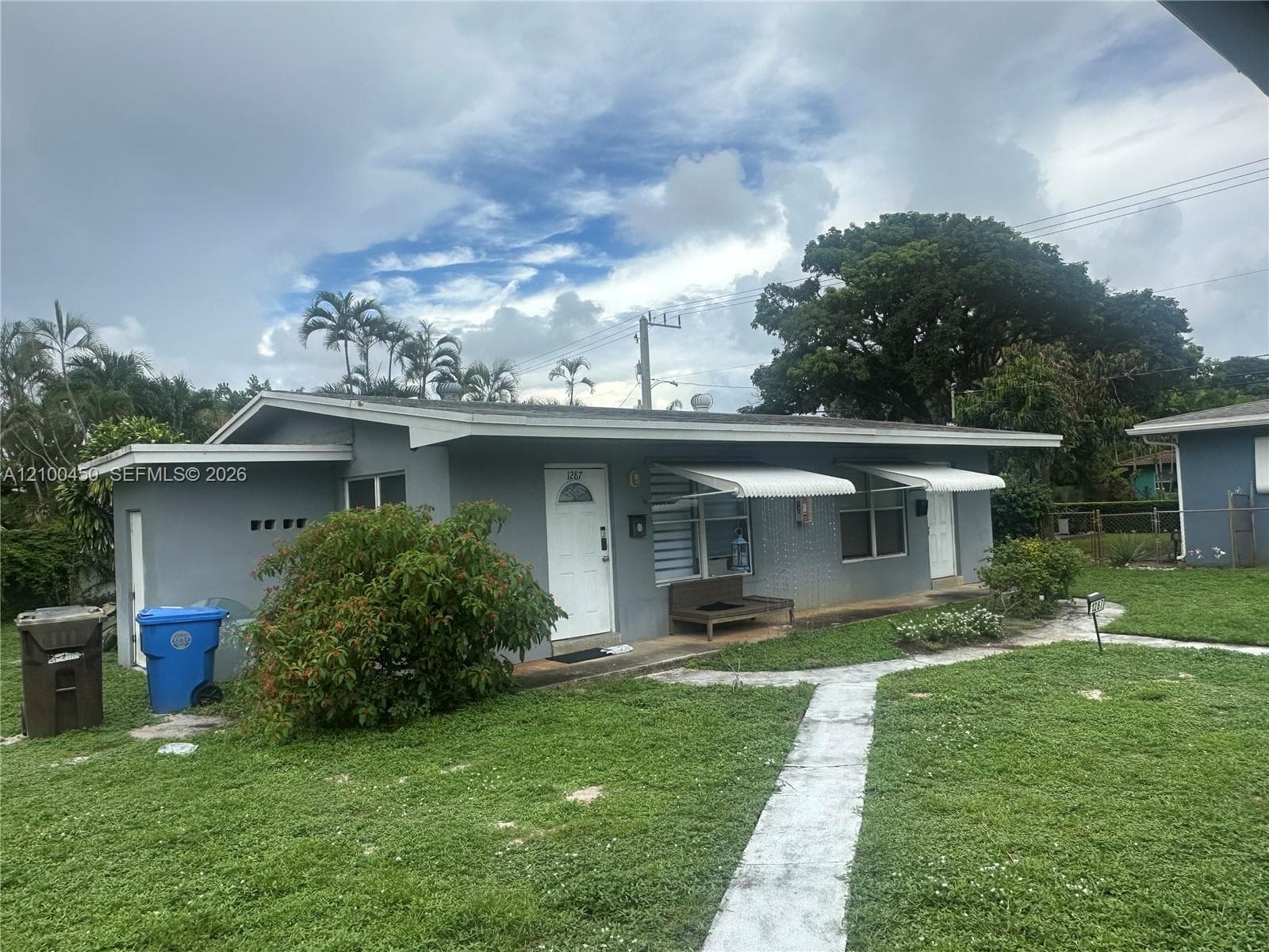 1271 NE 32nd St 1289 photo 2