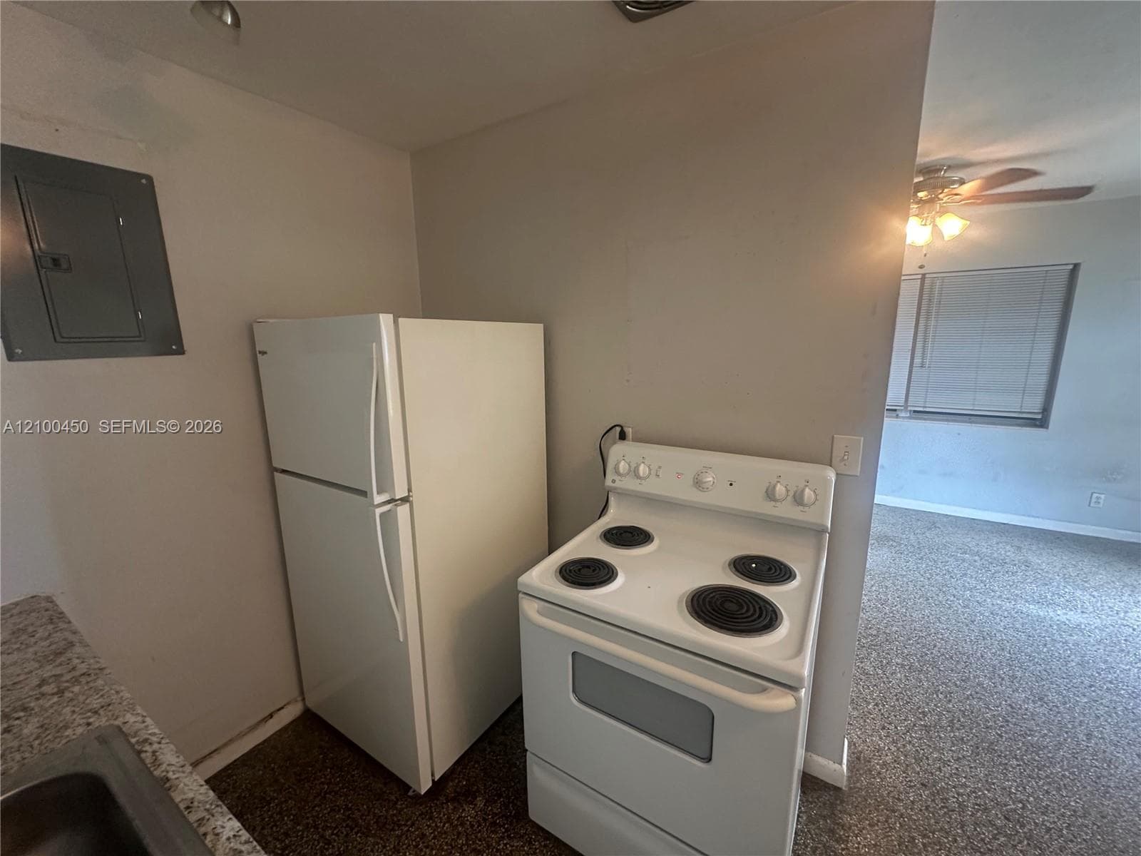1271 NE 32nd St 1289 photo 7