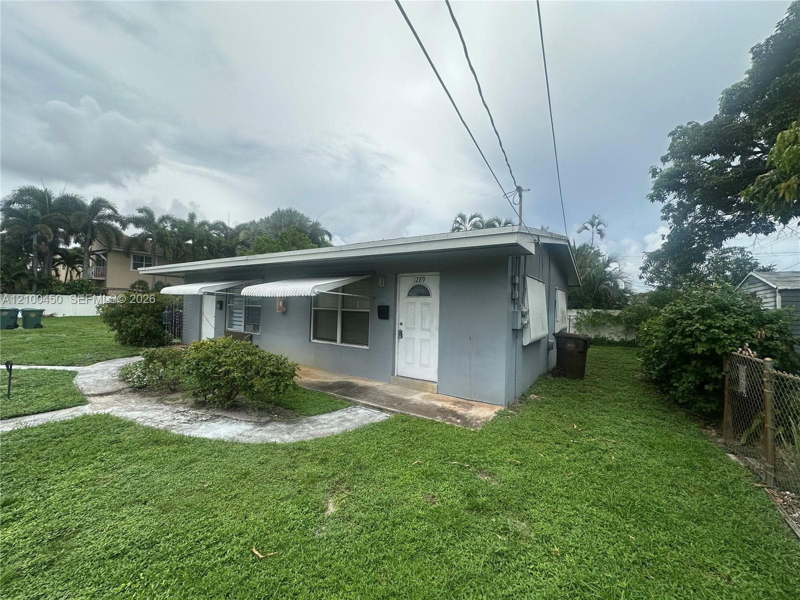 1271 NE 32nd St 1289 photo 1