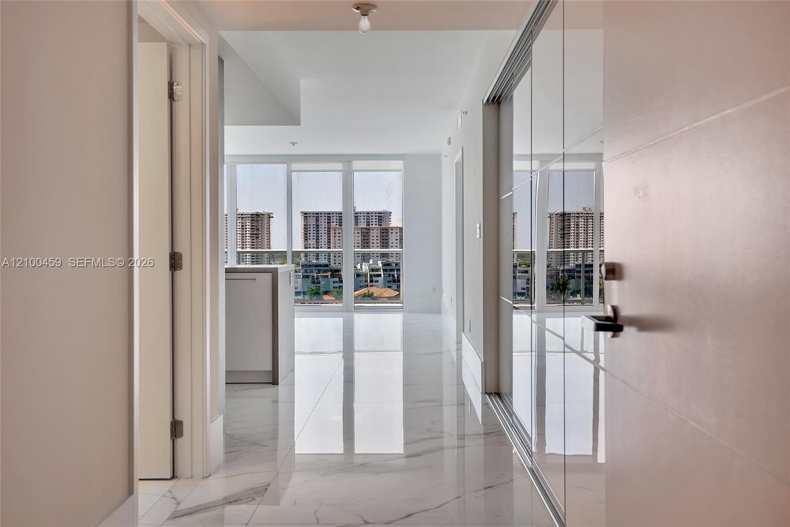 400 Sunny Isles Blvd 917 photo 2