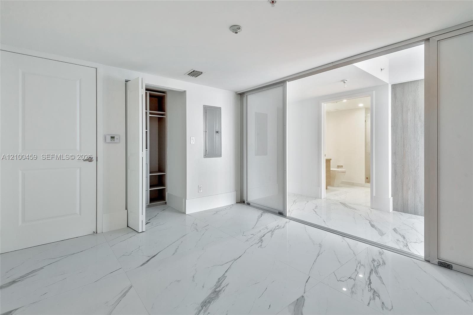 400 Sunny Isles Blvd 917 photo 8