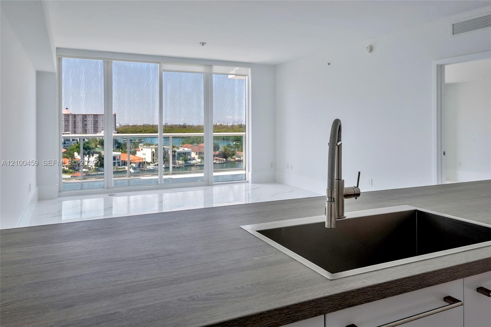 400 Sunny Isles Blvd 917 photo 21