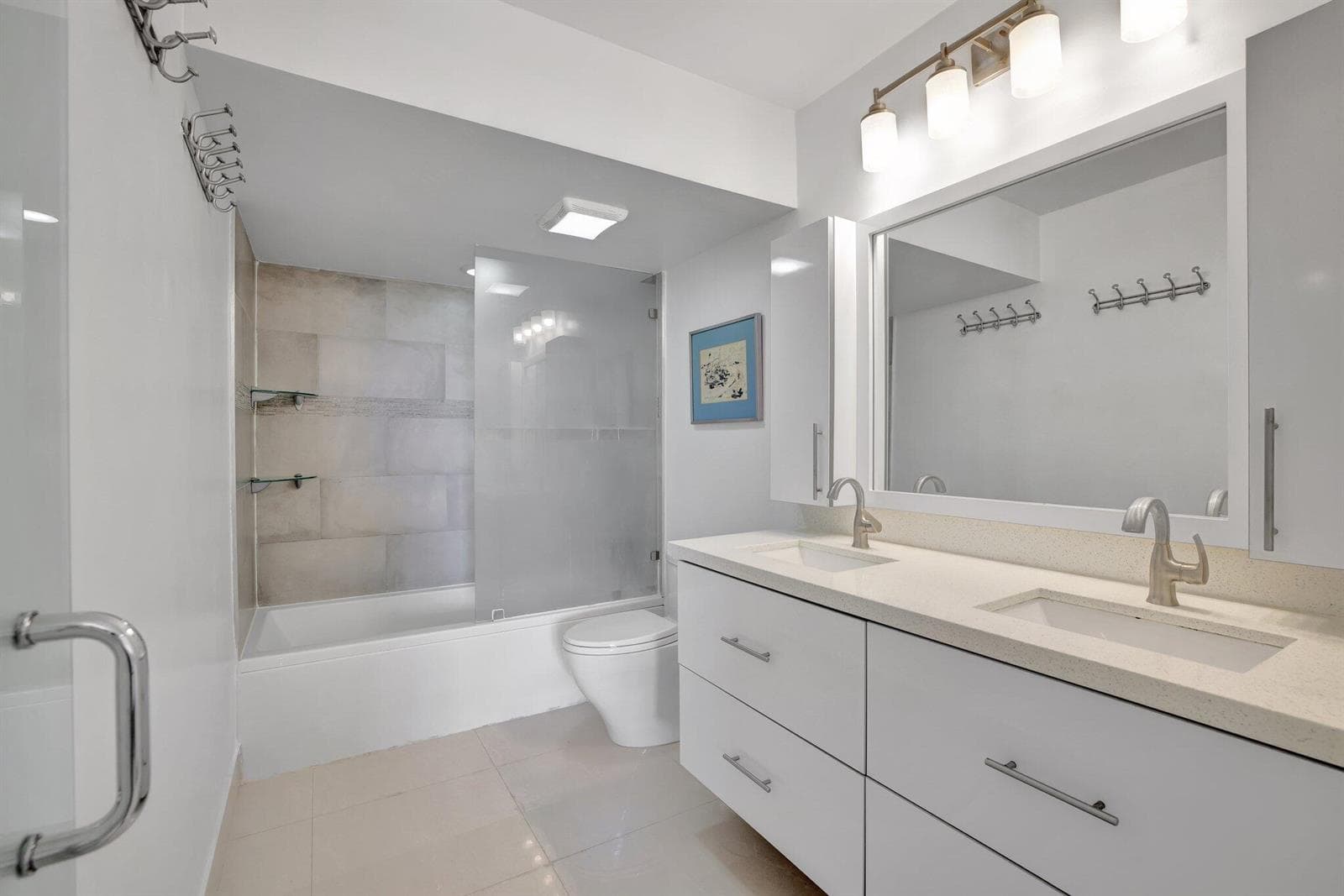 3701 N COUNTRY CLUB Drive 907 photo 15