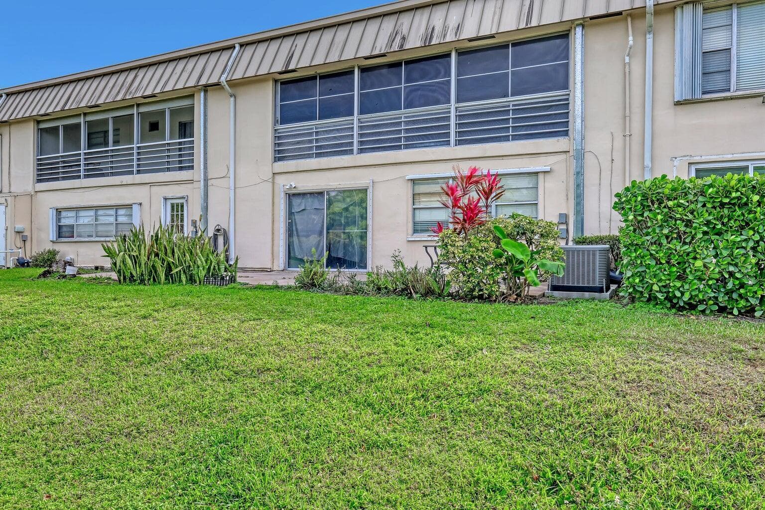 10789 N MILITARY Trail 3 photo 23