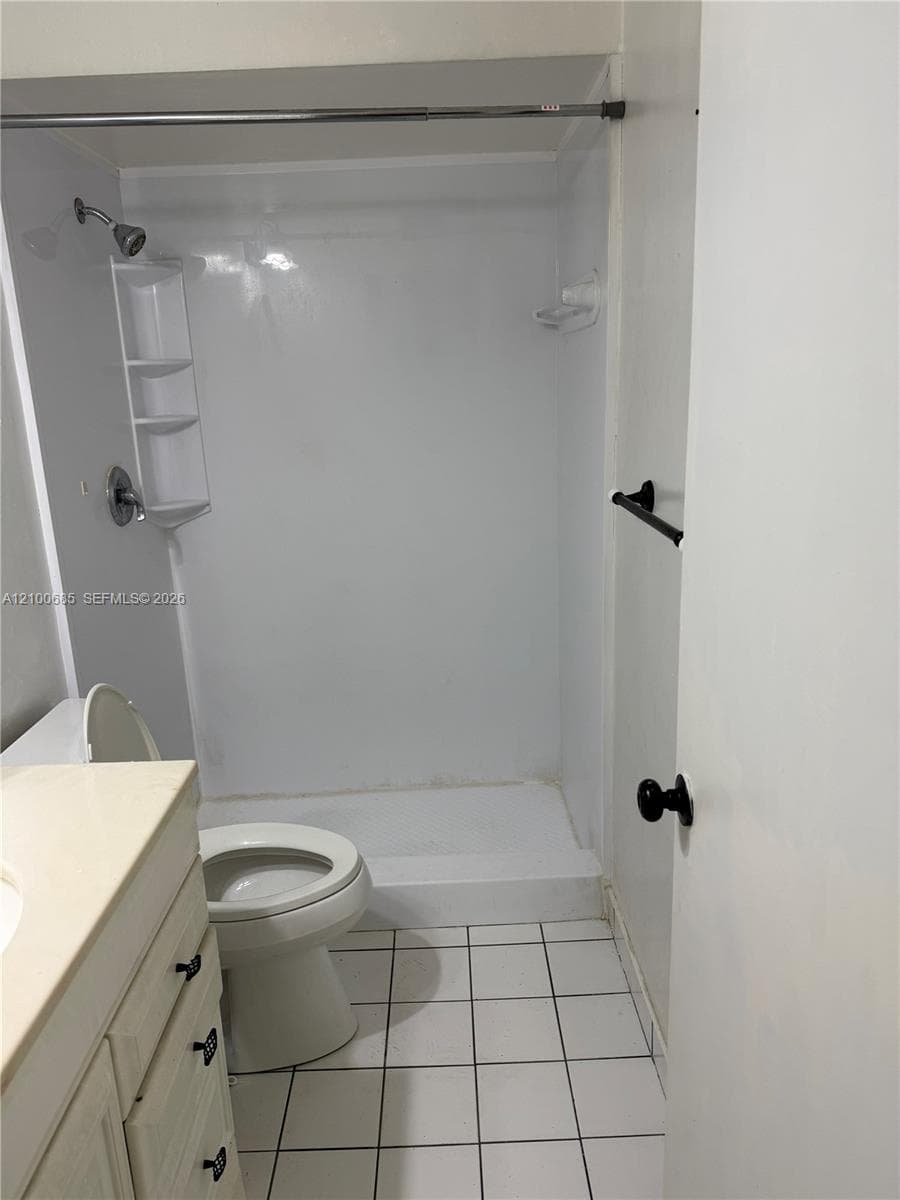 1420 SW 28th Ave 6 photo 7