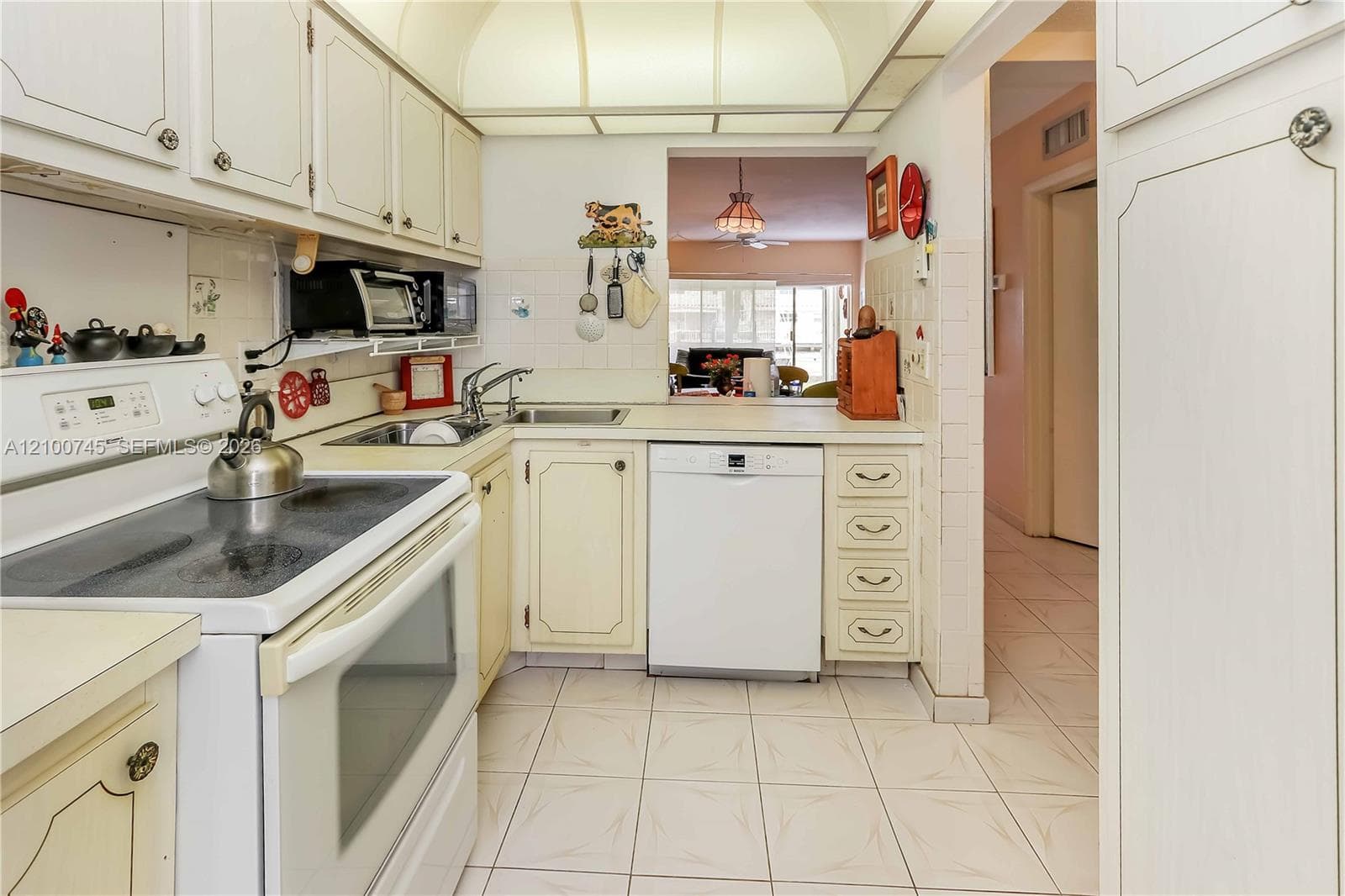 440 Paradise Isle Blvd 107 photo 13