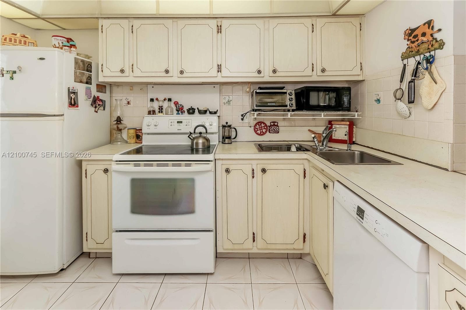 440 Paradise Isle Blvd 107 photo 11