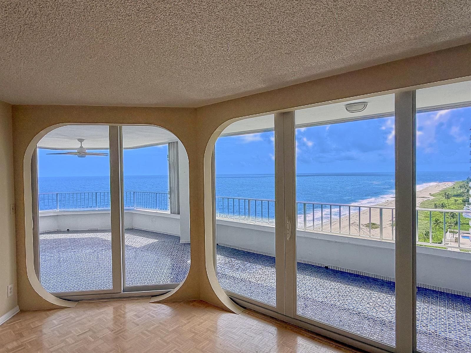 550 S Ocean Boulevard 1202 photo 4