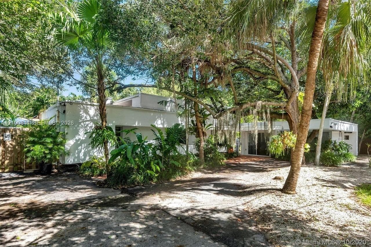 5845 SW 88th St photo 2